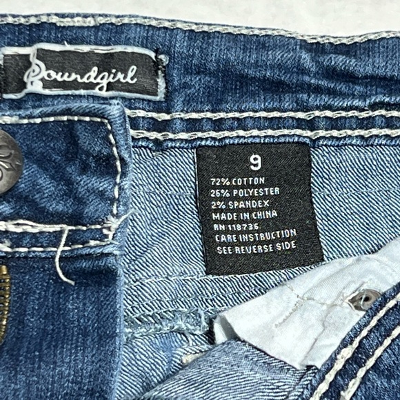 Soundgirl Jean shorts size 9 - Picture 4 of 7